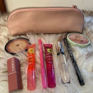 New 8pc full size make up bundle with cosmetic case